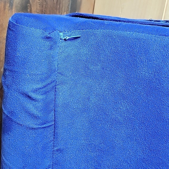 The Pillow Pad Desk Cushion Blue - Picture 3 of 9